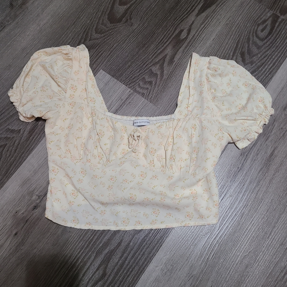Urban Outfitters Floral Crop Top L